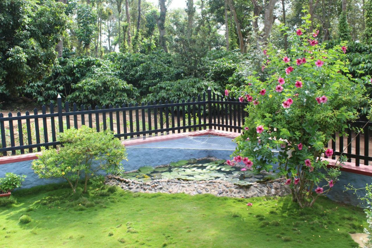 Whistling Woods Farm Stay Kushalnagar Exterior photo